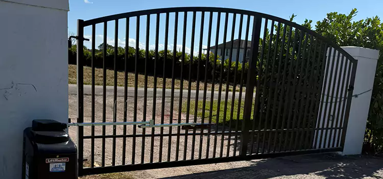 Driveway Fence Repair Rose Hill